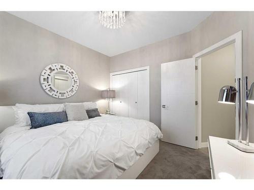 27 Meadow Pointe Drive, Heritage Pointe, AB - Indoor Photo Showing Bedroom