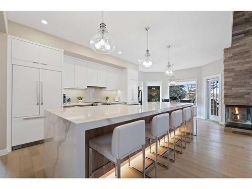 27 Meadow Pointe Drive, Heritage Pointe, AB - Indoor Photo Showing Kitchen With Upgraded Kitchen