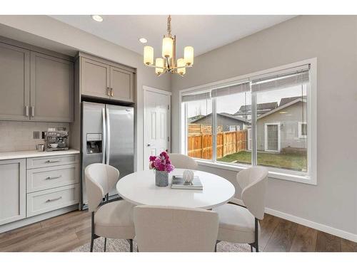 194 Masters Avenue Se, Calgary, AB - Indoor Photo Showing Dining Room