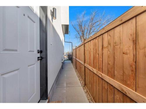 3537 40 Street Sw, Calgary, AB - Outdoor With Exterior