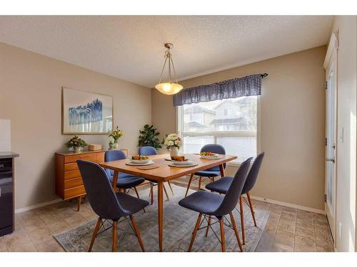 41 Eversyde Close Sw, Calgary, AB - Indoor Photo Showing Dining Room