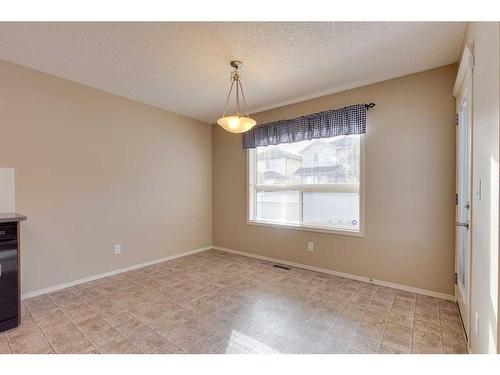 41 Eversyde Close Sw, Calgary, AB - Indoor Photo Showing Other Room