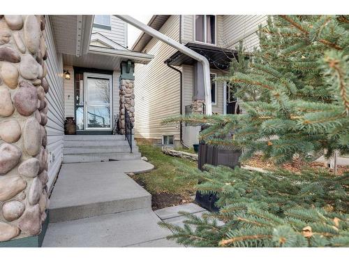 41 Eversyde Close Sw, Calgary, AB - Outdoor