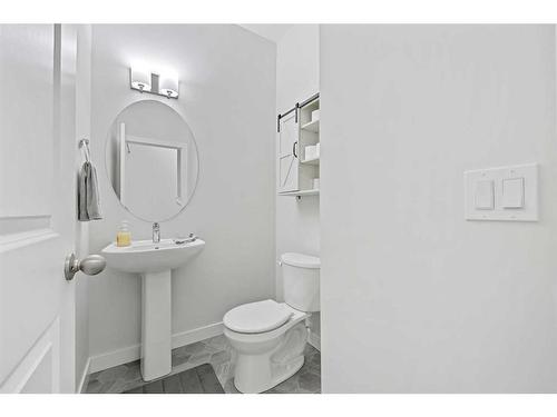 538 Canals Crossing Sw, Airdrie, AB - Indoor Photo Showing Bathroom