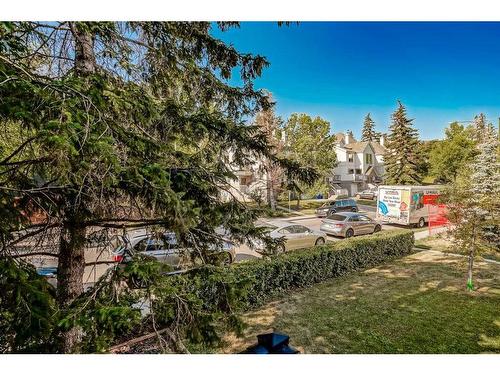 5-1608 16 Avenue Sw, Calgary, AB - Outdoor