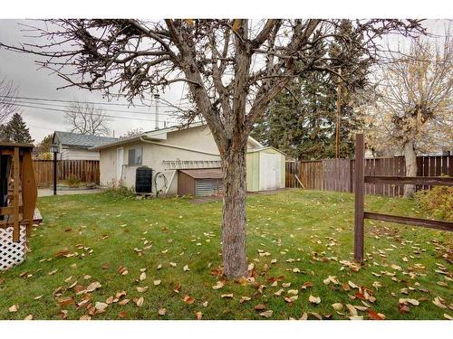 9628 Alcott Road Se, Calgary, AB - Outdoor With Backyard