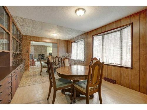 9628 Alcott Road Se, Calgary, AB - Indoor Photo Showing Dining Room