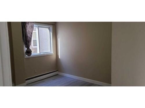 302-1524 15 Avenue Sw, Calgary, AB - Indoor Photo Showing Other Room