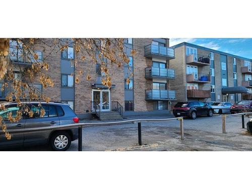 302-1524 15 Avenue Sw, Calgary, AB - Outdoor With Balcony With Facade