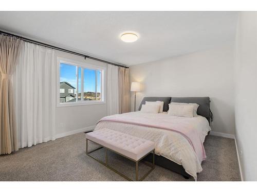 104 Legacy Glen Place Se, Calgary, AB - Indoor Photo Showing Bedroom