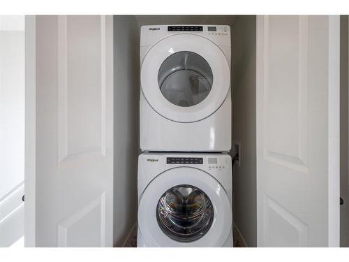 104 Legacy Glen Place Se, Calgary, AB - Indoor Photo Showing Laundry Room