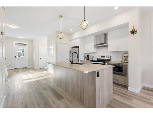 104 Legacy Glen Place Se, Calgary, AB - Indoor Photo Showing Kitchen With Upgraded Kitchen