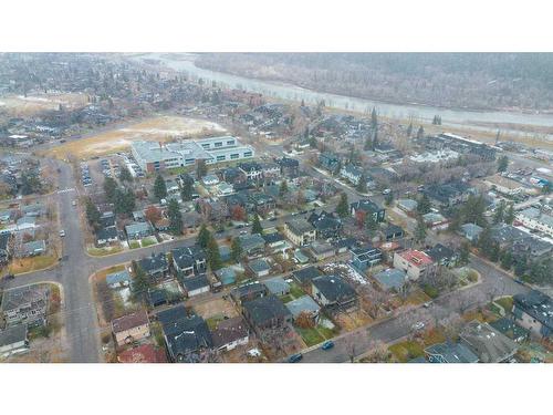 732 33A Street Nw, Calgary, AB - Outdoor With View