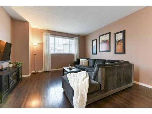 140 Copperpond Villas Se, Calgary, AB - Indoor Photo Showing Other Room