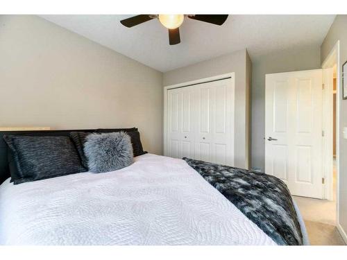 140 Copperpond Villas Se, Calgary, AB - Indoor Photo Showing Bedroom