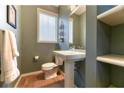 140 Copperpond Villas Se, Calgary, AB - Indoor Photo Showing Bathroom