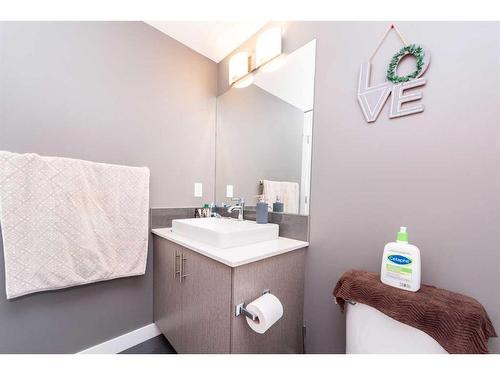 3203-302 Skyview Ranch Drive Ne, Calgary, AB - Indoor Photo Showing Bathroom