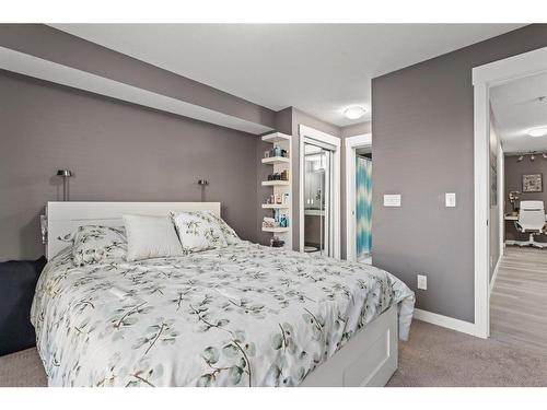 3301-302 Skyview Ranch Drive Ne, Calgary, AB - Indoor Photo Showing Bedroom