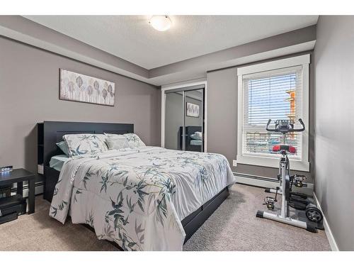 3301-302 Skyview Ranch Drive Ne, Calgary, AB - Indoor Photo Showing Bedroom