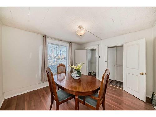 617 1 Avenue Ne, Calgary, AB - Indoor Photo Showing Dining Room