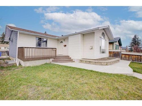 1435 42 Street Ne, Calgary, AB - Outdoor With Deck Patio Veranda