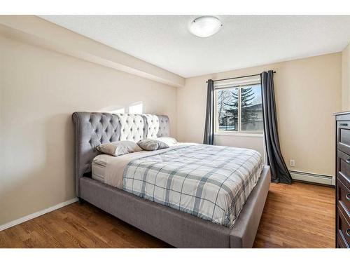 3121-16969 24 Street Sw, Calgary, AB - Indoor Photo Showing Bedroom