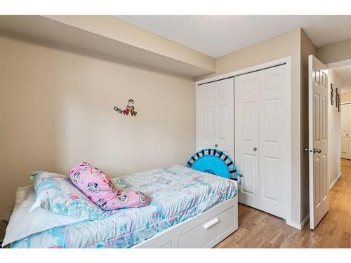 3121-16969 24 Street Sw, Calgary, AB - Indoor Photo Showing Bedroom