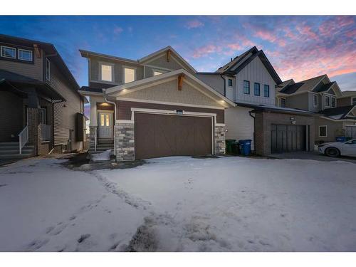 696 Reynolds Crescent Sw, Airdrie, AB - Outdoor With Facade