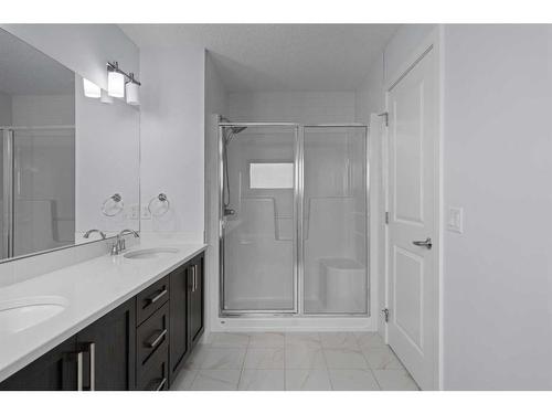 6 Sage Bluff Heights Nw, Calgary, AB - Indoor Photo Showing Bathroom