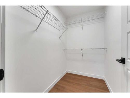 1420 16A Street Ne, Calgary, AB - Indoor With Storage