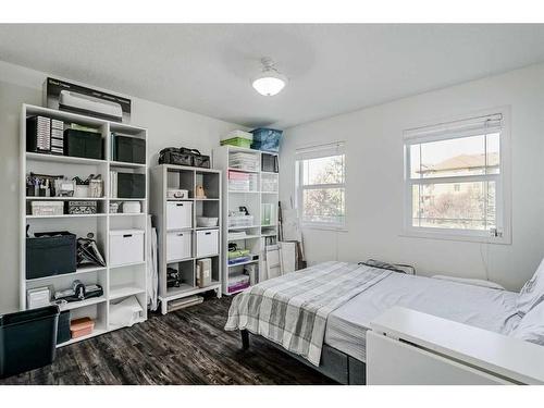 93 Crystal Shores Road, Okotoks, AB - Indoor Photo Showing Bedroom