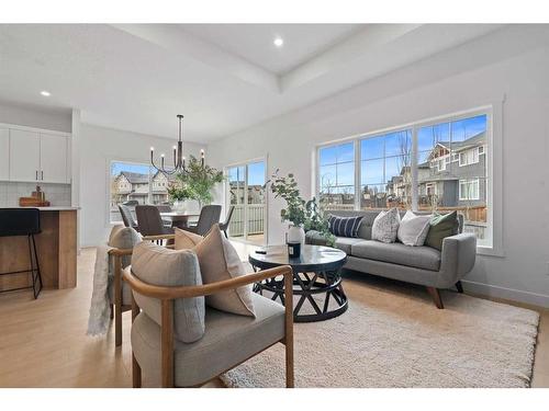 96 Cimarron Springs Circle, Okotoks, AB - Indoor Photo Showing Living Room