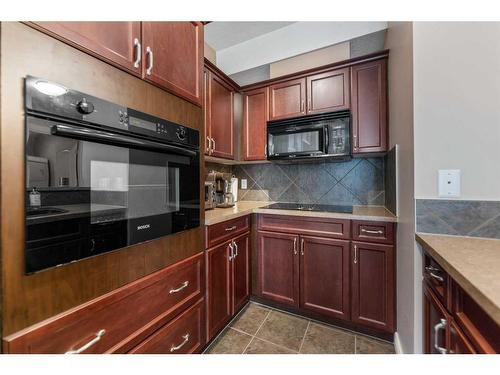 242-60 Royal Oak Plaza Nw, Calgary, AB - Indoor Photo Showing Kitchen