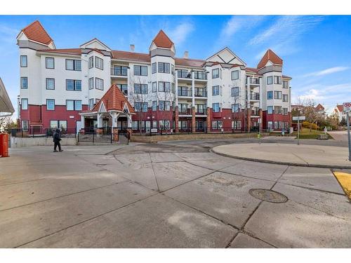 242-60 Royal Oak Plaza Nw, Calgary, AB - Outdoor With Facade