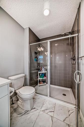 161 Seton Villas Se, Calgary, AB - Indoor Photo Showing Bathroom