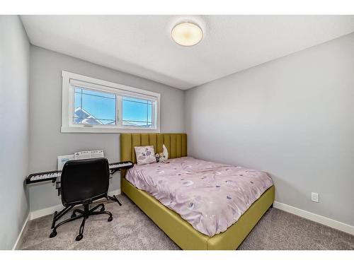 161 Seton Villas Se, Calgary, AB - Indoor Photo Showing Bedroom