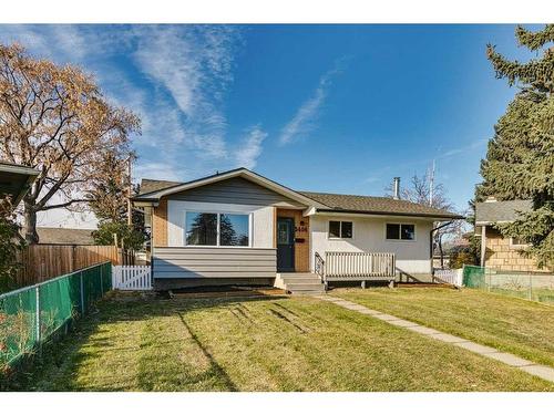 5406 Valentine Crescent Se, Calgary, AB - Outdoor