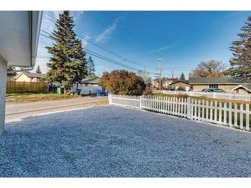 5406 Valentine Crescent Se, Calgary, AB - Outdoor