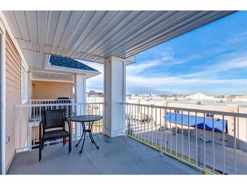 1408-10 Prestwick Bay Se, Calgary, AB - Outdoor With Balcony With Exterior