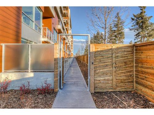 114-8445 Broadcast Avenue Sw, Calgary, AB - Outdoor