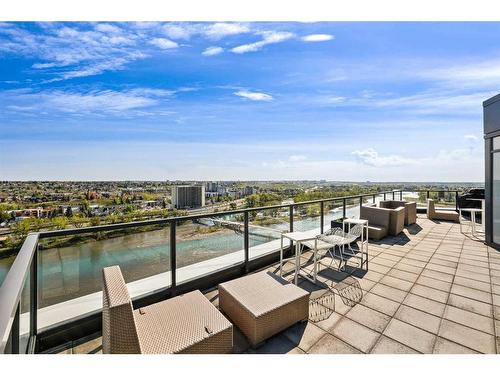 509-550 Riverfront Avenue Se, Calgary, AB - Outdoor With Balcony With View