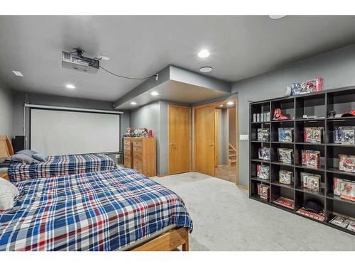 56 Covepark Mews Ne, Calgary, AB - Indoor Photo Showing Bedroom