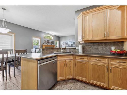 56 Covepark Mews Ne, Calgary, AB - Indoor Photo Showing Kitchen