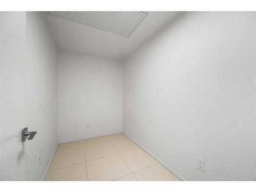 408-1020 9 Avenue Se, Calgary, AB - Indoor Photo Showing Other Room