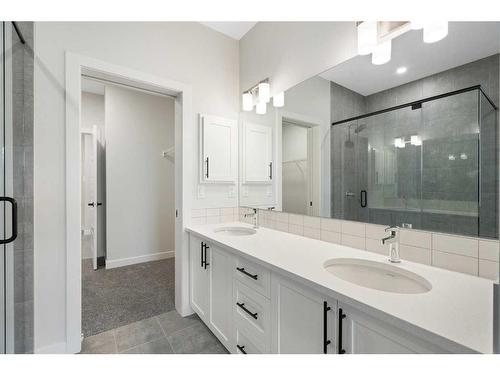 348 Rivercrest View, Cochrane, AB - Indoor Photo Showing Bathroom