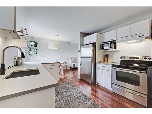 344 Killarney Glen Court Sw, Calgary, AB - Indoor Photo Showing Kitchen With Stainless Steel Kitchen