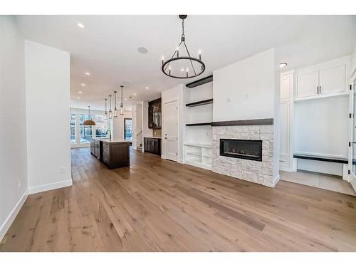 5006 21A Street Sw, Calgary, AB - Indoor With Fireplace