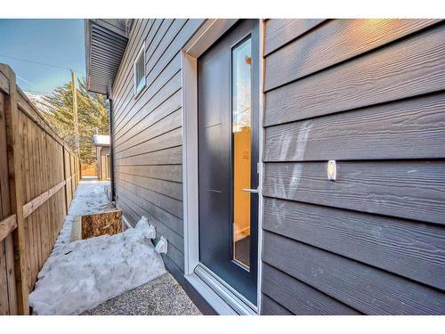 5006 21A Street Sw, Calgary, AB - Outdoor With Exterior