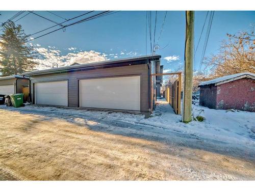 5006 21A Street Sw, Calgary, AB - Outdoor