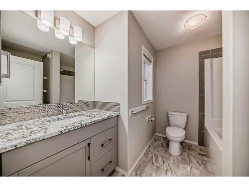 56 Howse Manor Ne, Calgary, AB - Indoor Photo Showing Bathroom